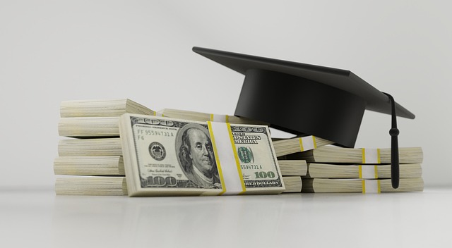 How Does Student Loan Refinancing Work